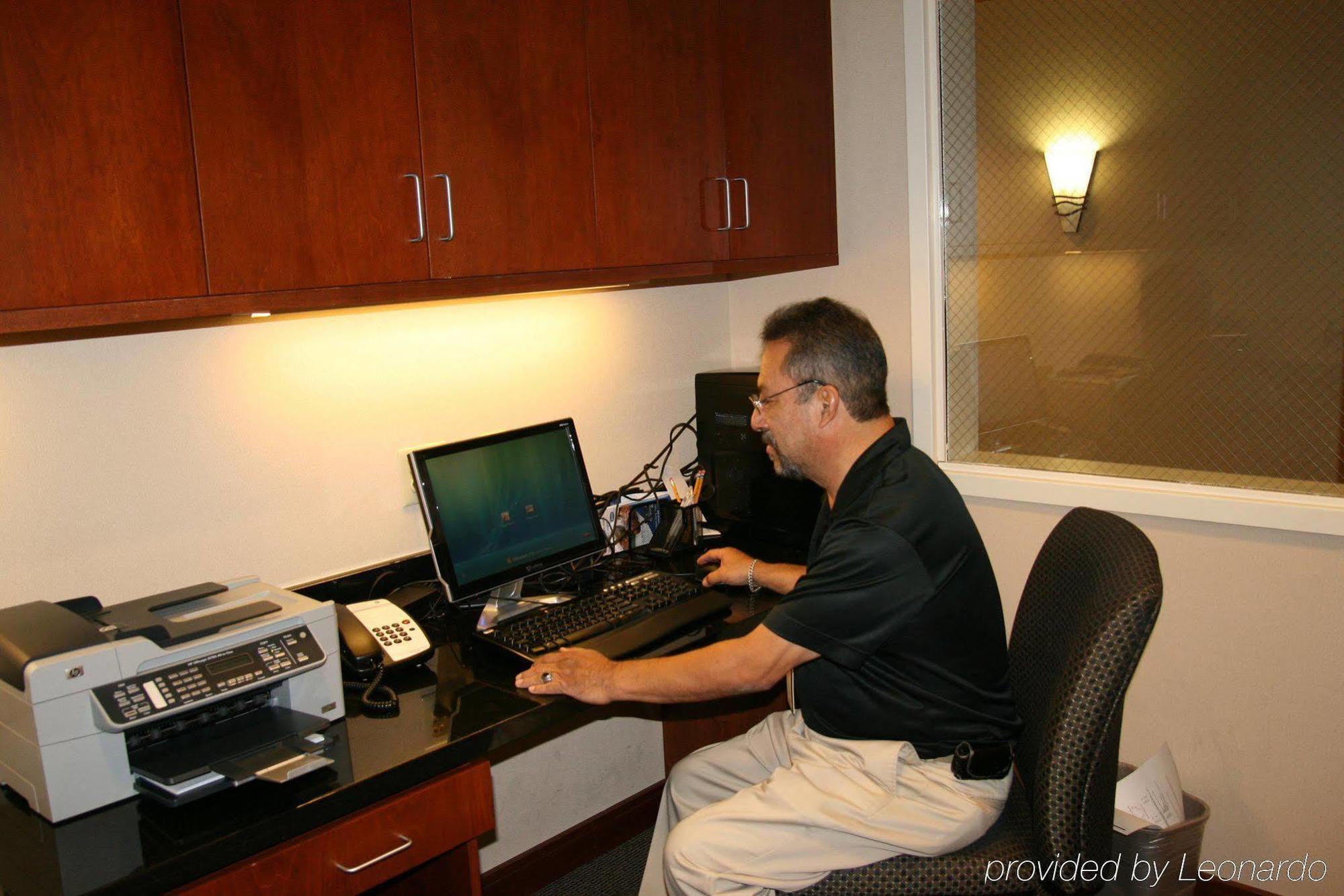 Hampton Inn & Suites Highland San Bernardino Facilities photo